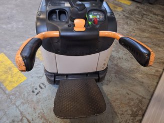 Gabelhochhubwagen mit klappbarer Plattform Crown ET4000-1.4