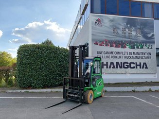 4-Rad Gabelstapler Hangcha XC25i