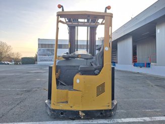 Mehrwege-Schubmaststapler Caterpillar NRM20K