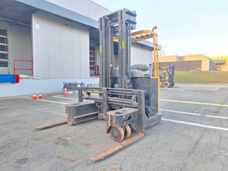 Mehrwege-Schubmaststapler Caterpillar NRM20K