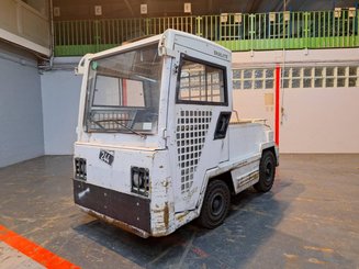 Schlepper Charlatte T135 - 2
