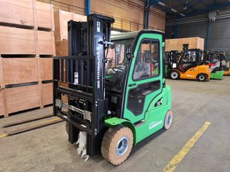 4-Rad Gabelstapler Hangcha XC30i