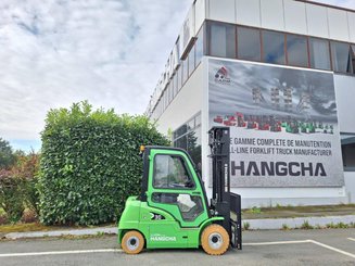 4-Rad Gabelstapler Hangcha XC30i
