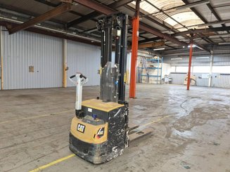 Hochhubwagen mit Deichsel Caterpillar NSP16N2