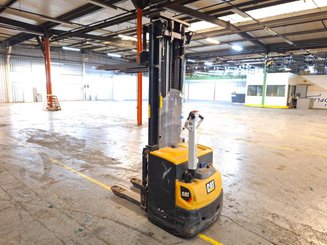 Hochhubwagen mit Deichsel Caterpillar NSP16N2