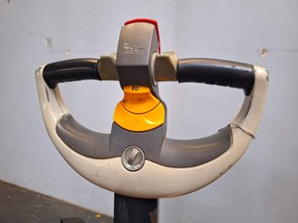 Hochhubwagen mit Deichsel Crown ES4000-1.2