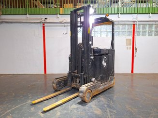 Schubmaststapler Caterpillar NR16N2