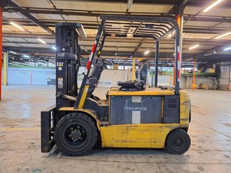 4-Rad Gabelstapler Caterpillar EP30K-PAC