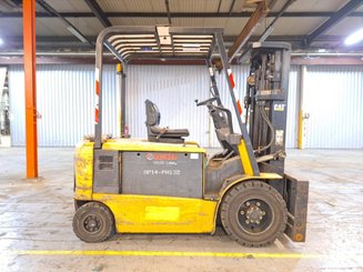 4-Rad Gabelstapler Caterpillar EP30K-PAC