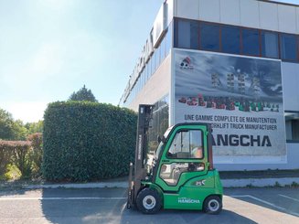 4-Rad Gabelstapler Hangcha XC25i
