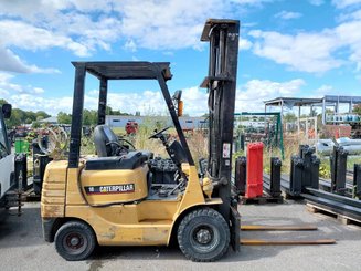 4-Rad Gabelstapler Caterpillar GP18