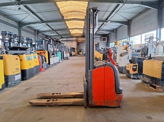 Hochhubwagen mit Deichsel Fenwick L16