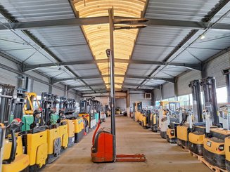 Hochhubwagen mit Deichsel Fenwick L16