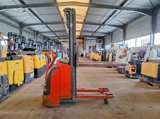 Hochhubwagen mit Deichsel Fenwick L16