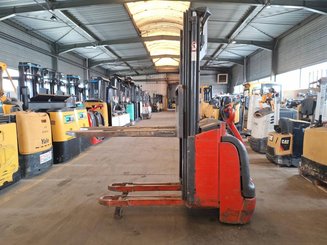 Hochhubwagen mit Deichsel Fenwick L16