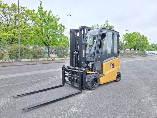 4-Rad Gabelstapler Caterpillar EP30N - 1
