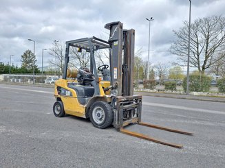4-Rad Gabelstapler Caterpillar GP25NTD