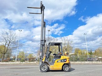 4-Rad Gabelstapler Caterpillar GP25NTD