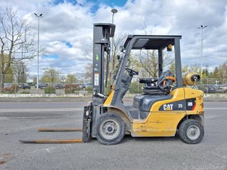 4-Rad Gabelstapler Caterpillar GP25NTD