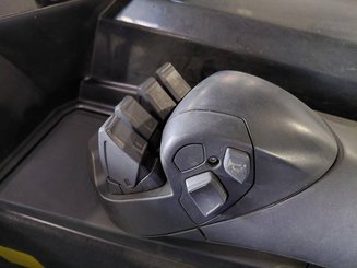 Schubmaststapler Caterpillar NR16N2