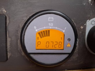 Niederhubwagen Fahrerstand Caterpillar NPV20N2
