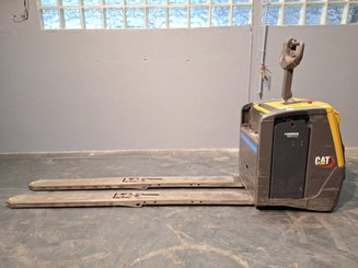 Niederhubwagen Fahrerstand Caterpillar NPV20N2