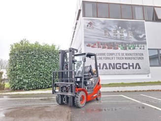 4-Rad Gabelstapler Hangcha XF18G-2