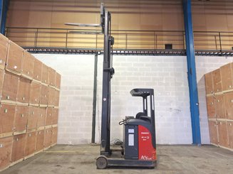 Schubmaststapler Fenwick R14S