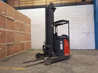 Schubmaststapler Fenwick R14S