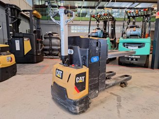 Niederhubwagen mit Deichsel Caterpillar NPP20N2