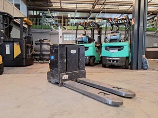 Niederhubwagen mit Deichsel Caterpillar NPP20N2