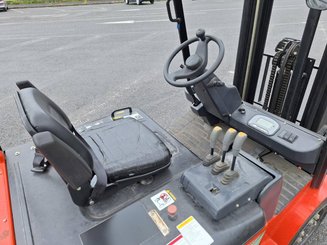 4-Rad Gabelstapler Heli CPD30