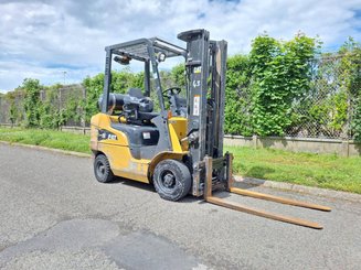 4-Rad Gabelstapler Caterpillar GP20CN