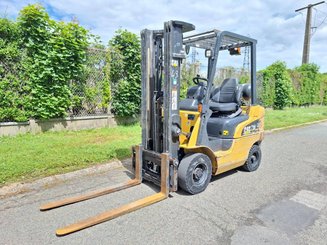 4-Rad Gabelstapler Caterpillar GP20CN - 1