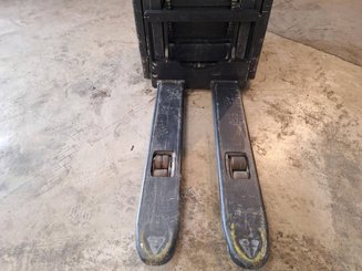 Hochhubwagen mit Deichsel Crown ES4000-1.6