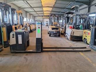 Niederhub-Kommissionierer Crown GPC3055-2.0