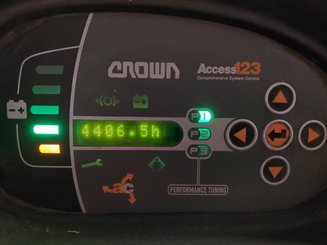 Niederhubwagen Fahrerstand Crown WT3040 2.00