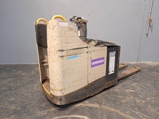 Niederhubwagen Fahrerstand Crown WT3040 2.00