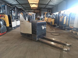 Niederhubwagen Fahrerstand Crown WT3040 2.00