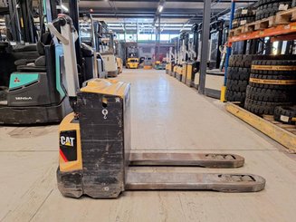 Niederhubwagen mit Deichsel Caterpillar NPP20N2