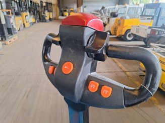 Niederhubwagen mit Deichsel Heli CBD20-150
