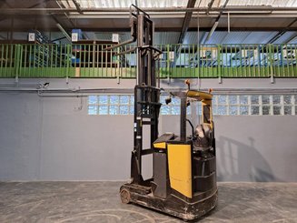 Schubmaststapler Caterpillar NR16N