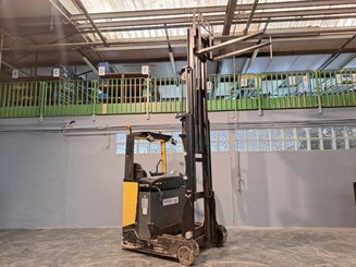 Schubmaststapler Caterpillar NR16N