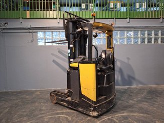 Schubmaststapler Caterpillar NR16N