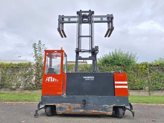 Mehrwege-Seitenstapler AMLIFT CEL25-1245