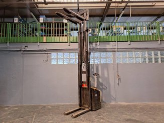 Hochhubwagen mit Deichsel Caterpillar NSP16N