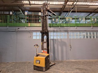 Hochhubwagen mit Deichsel Caterpillar NSP16N