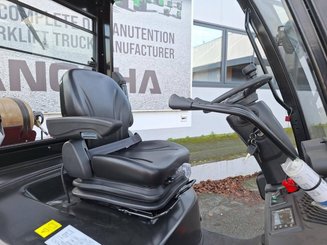 4-Rad Gabelstapler Hangcha XF35G-2