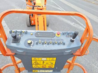 Gelenkarbeitsbühne JLG E300AJP - 25
