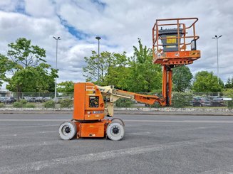 Gelenkarbeitsbühne JLG E300AJP